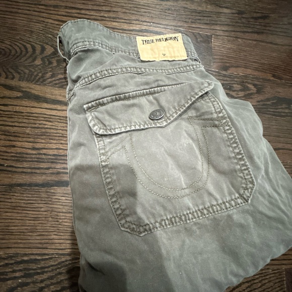 True religion Men’s green joggers. - Picture 7 of 7